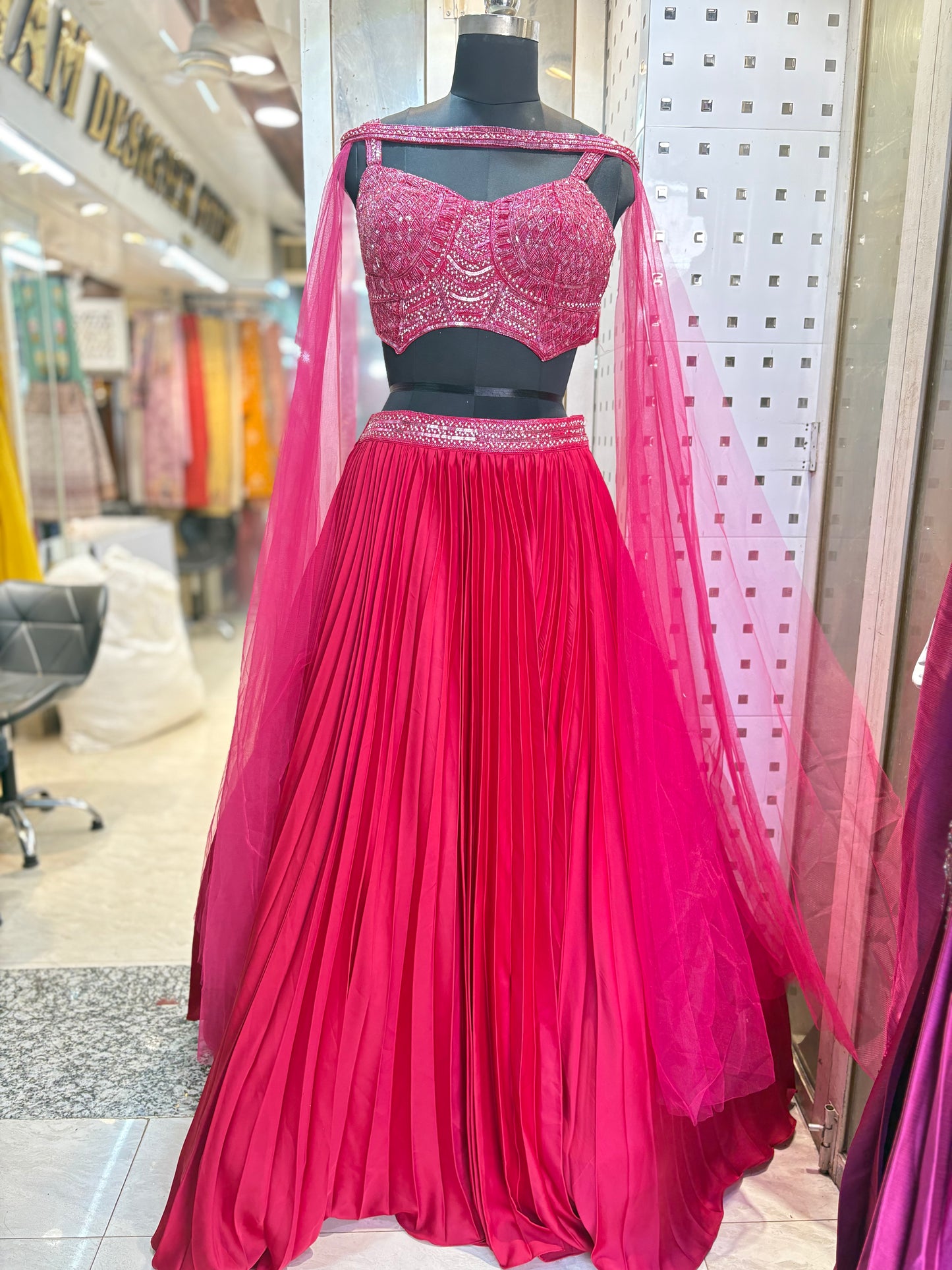 crop top and Fishcut with attach drape