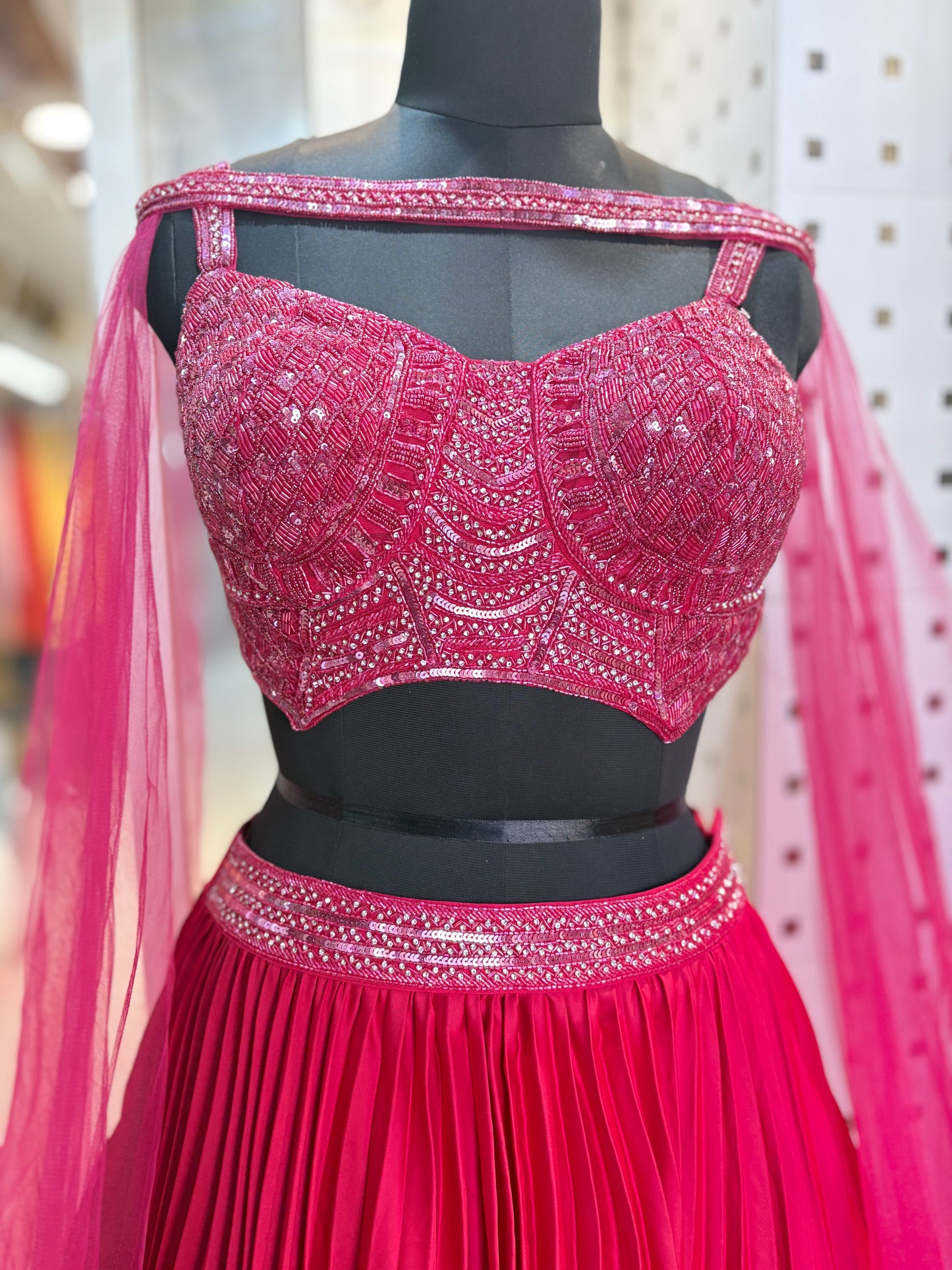 crop top and Fishcut with attach drape